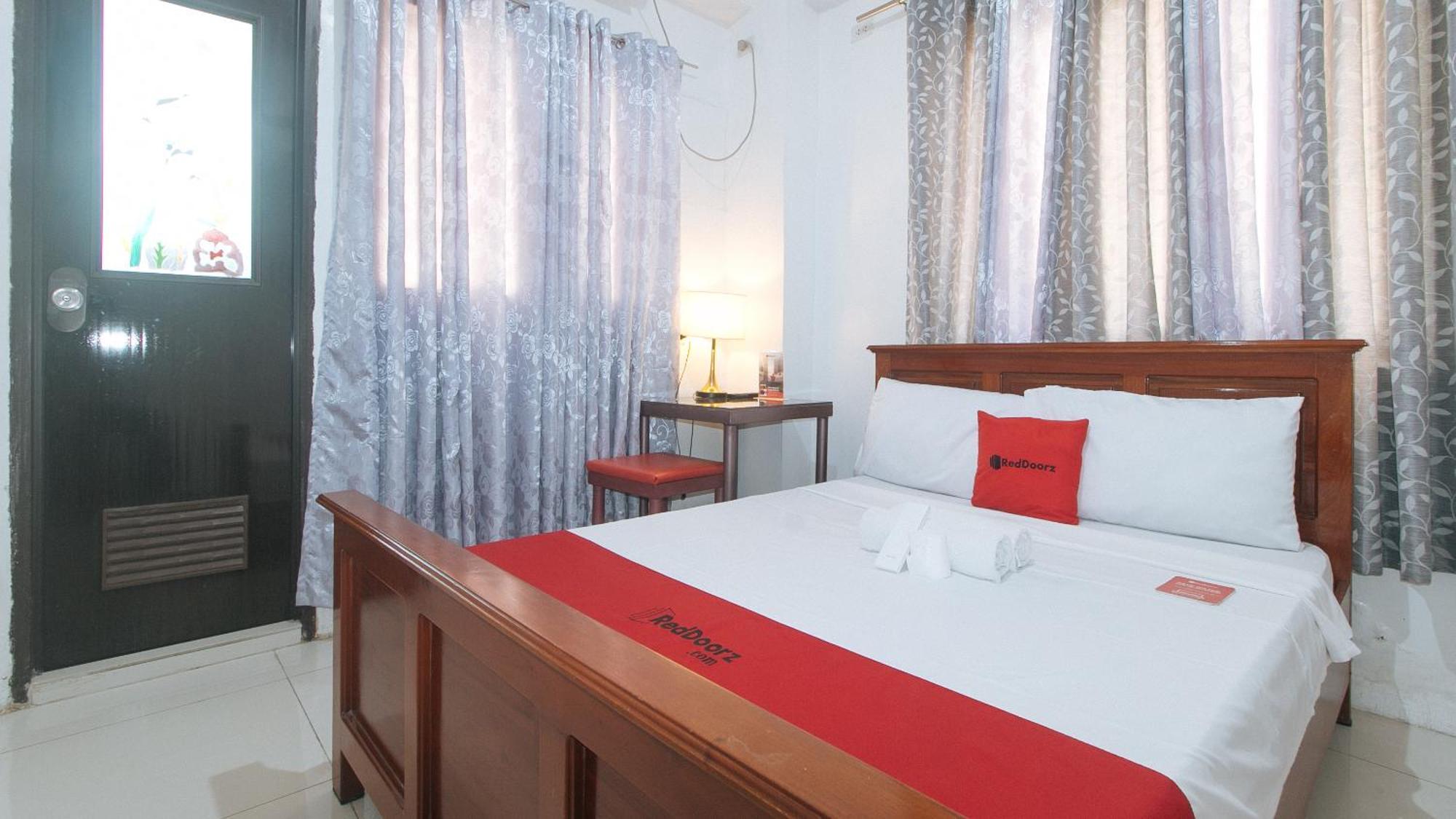 Reddoorz Near Lrt 2 Antipolo Station 호텔 외부 사진