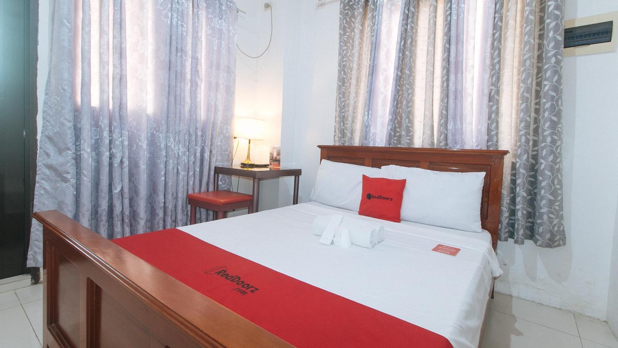 Reddoorz Near Lrt 2 Antipolo Station 호텔 외부 사진