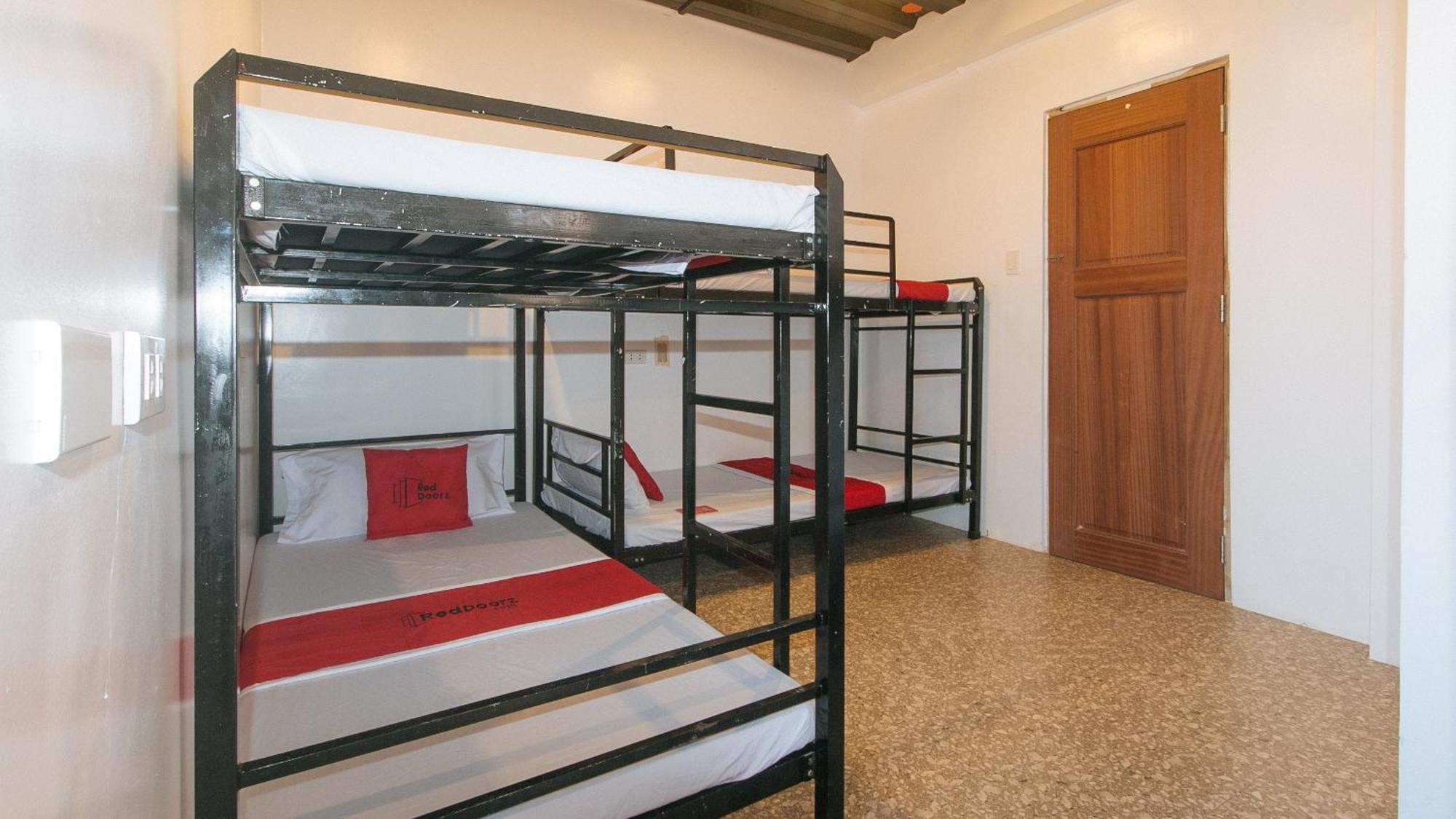 Reddoorz Near Lrt 2 Antipolo Station 호텔 외부 사진