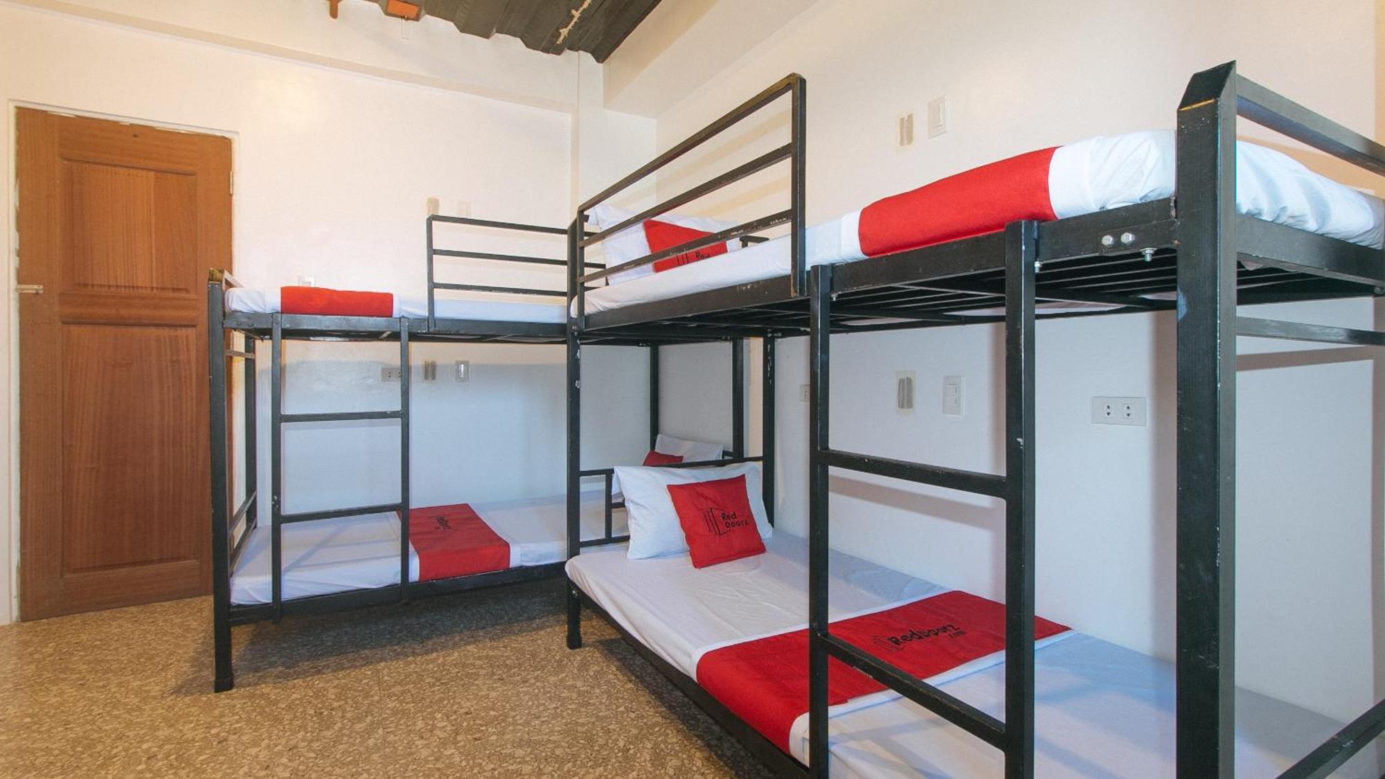 Reddoorz Near Lrt 2 Antipolo Station 호텔 외부 사진